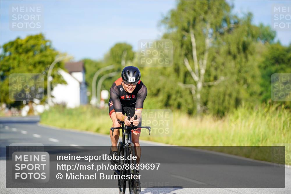 31.08.2025 - Elbe Triathlon Hamburg Michael Burmester http://msf.ph/oto/8689697 31.08.2025 08:42:12 Radfahren 215 meine-sportfotos.de