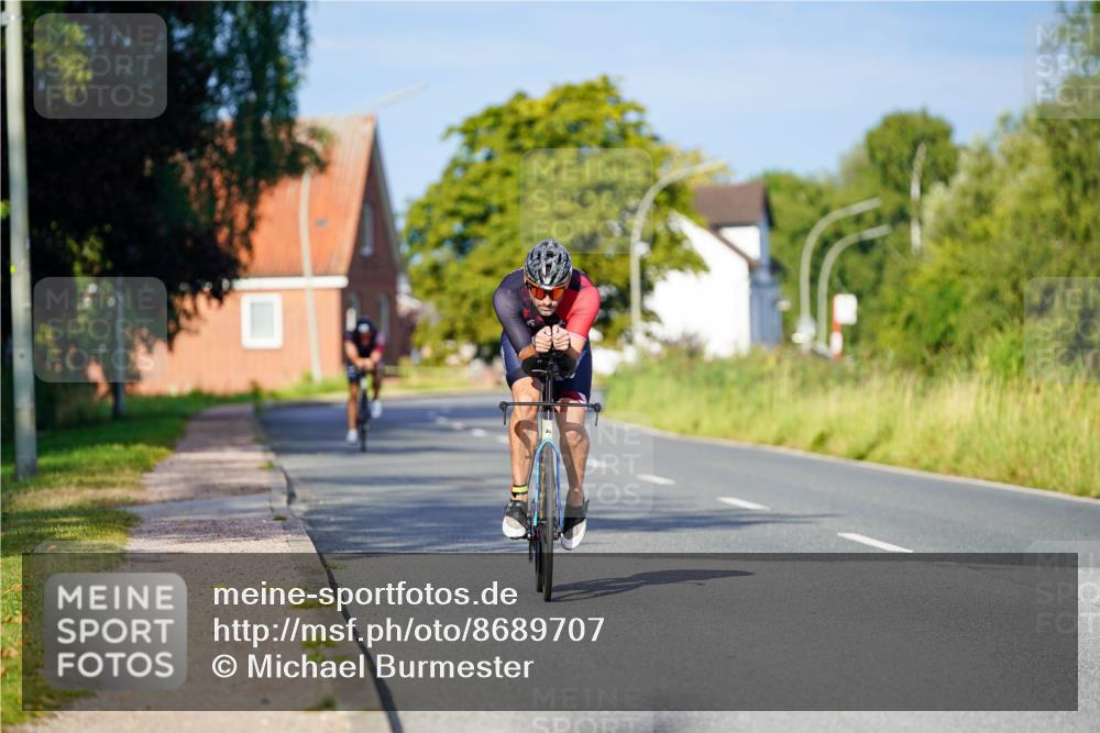 31.08.2025 - Elbe Triathlon Hamburg Michael Burmester http://msf.ph/oto/8689707 31.08.2025 08:42:19 Radfahren 166, 237 meine-sportfotos.de