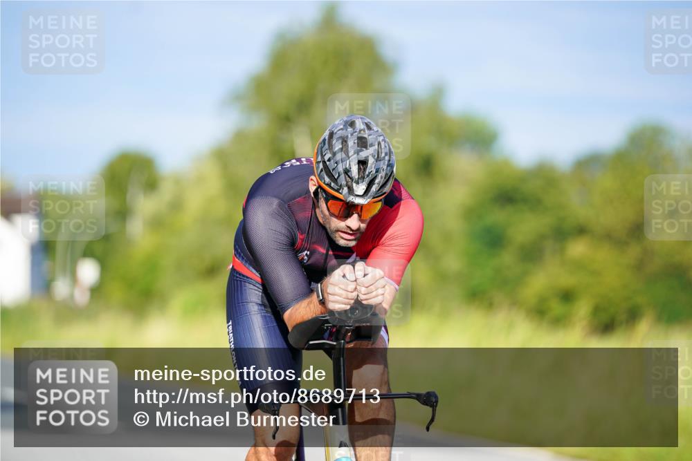 31.08.2025 - Elbe Triathlon Hamburg Michael Burmester http://msf.ph/oto/8689713 31.08.2025 08:42:21 Radfahren 166, 237 meine-sportfotos.de