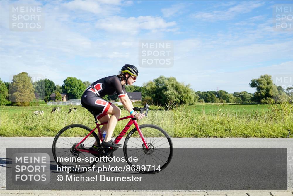 31.08.2025 - Elbe Triathlon Hamburg Michael Burmester http://msf.ph/oto/8689714 31.08.2025 09:27:30 Radfahren 247, 299, 321, 385, 563, 623 meine-sportfotos.de
