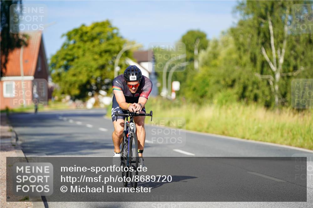 31.08.2025 - Elbe Triathlon Hamburg Michael Burmester http://msf.ph/oto/8689720 31.08.2025 08:42:24 Radfahren 166 meine-sportfotos.de