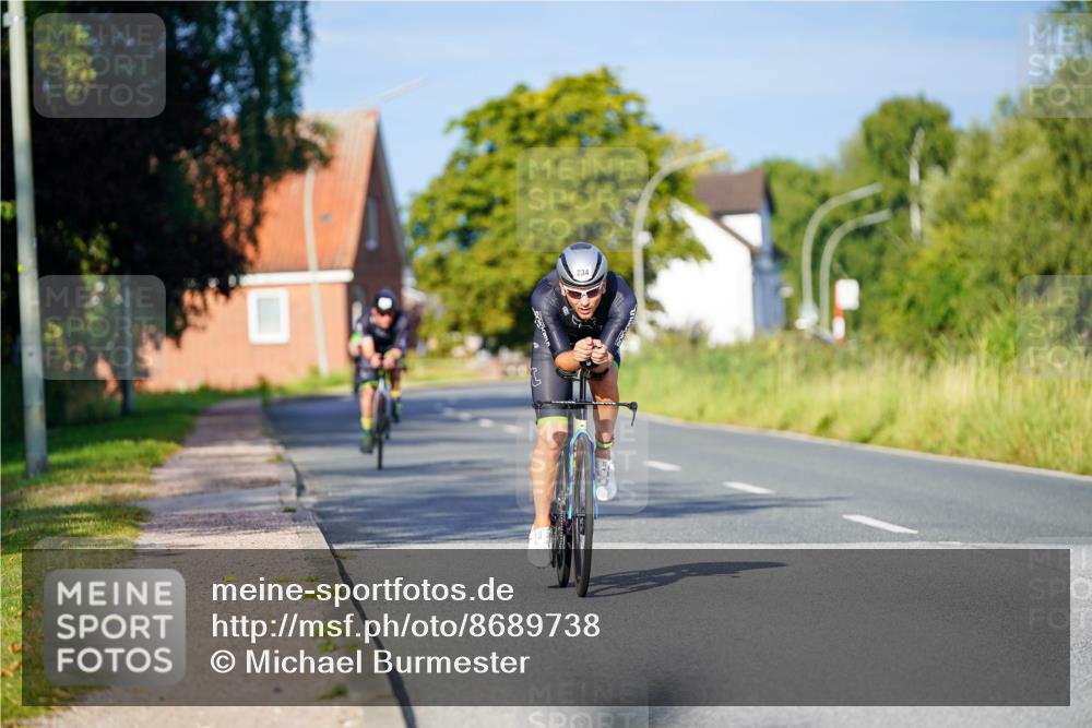 31.08.2025 - Elbe Triathlon Hamburg Michael Burmester http://msf.ph/oto/8689738 31.08.2025 08:42:48 Radfahren 231, 234 meine-sportfotos.de