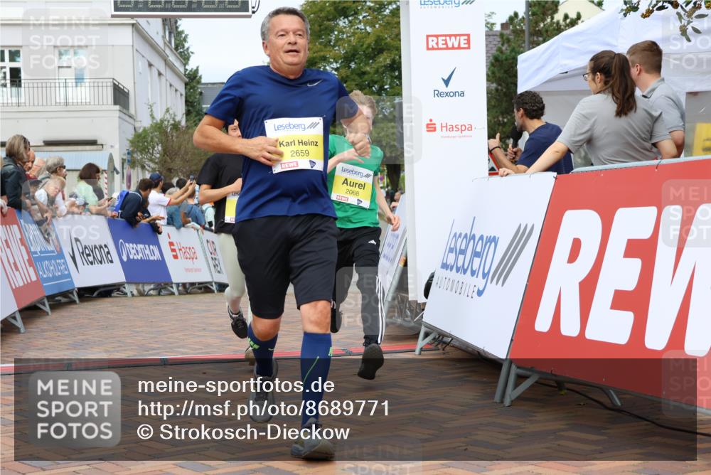 31.08.2025 - 21. Blankeneser Heldenlauf Strokosch-Dieckow http://msf.ph/oto/8689771 31.08.2025 10:28:02 Ziel 2112, 2068, 2067, 2741, 2343, 2659, 2261 meine-sportfotos.de