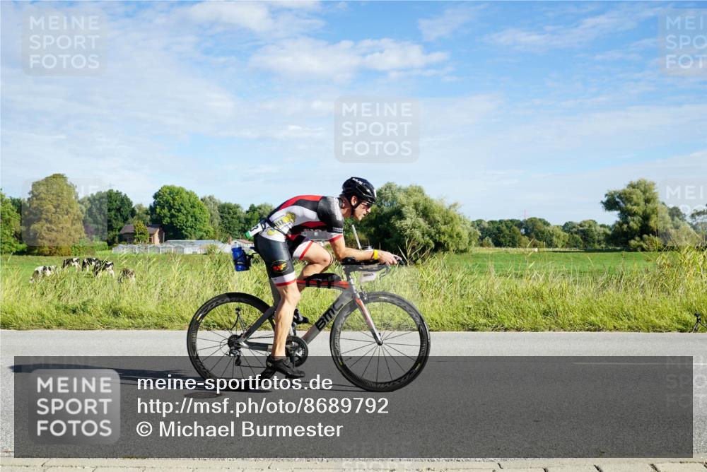 31.08.2025 - Elbe Triathlon Hamburg Michael Burmester http://msf.ph/oto/8689792 31.08.2025 09:28:53 Radfahren 249, 292, 361, 715, 723 meine-sportfotos.de