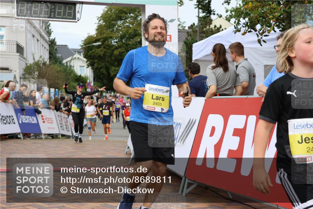 31.08.2025 - 21. Blankeneser Heldenlauf Strokosch-Dieckow http://msf.ph/oto/8689811 31.08.2025 10:32:45 Ziel 2681, 2680, 2256, 2257, 2404, 2405, 2323, 2201, 2479 meine-sportfotos.de