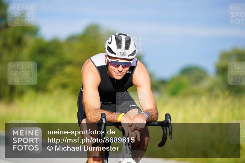 31.08.2025 - Elbe Triathlon Hamburg Michael Burmester http://msf.ph/oto/8689815 31.08.2025 08:44:26 Radfahren 192, 193 meine-sportfotos.de