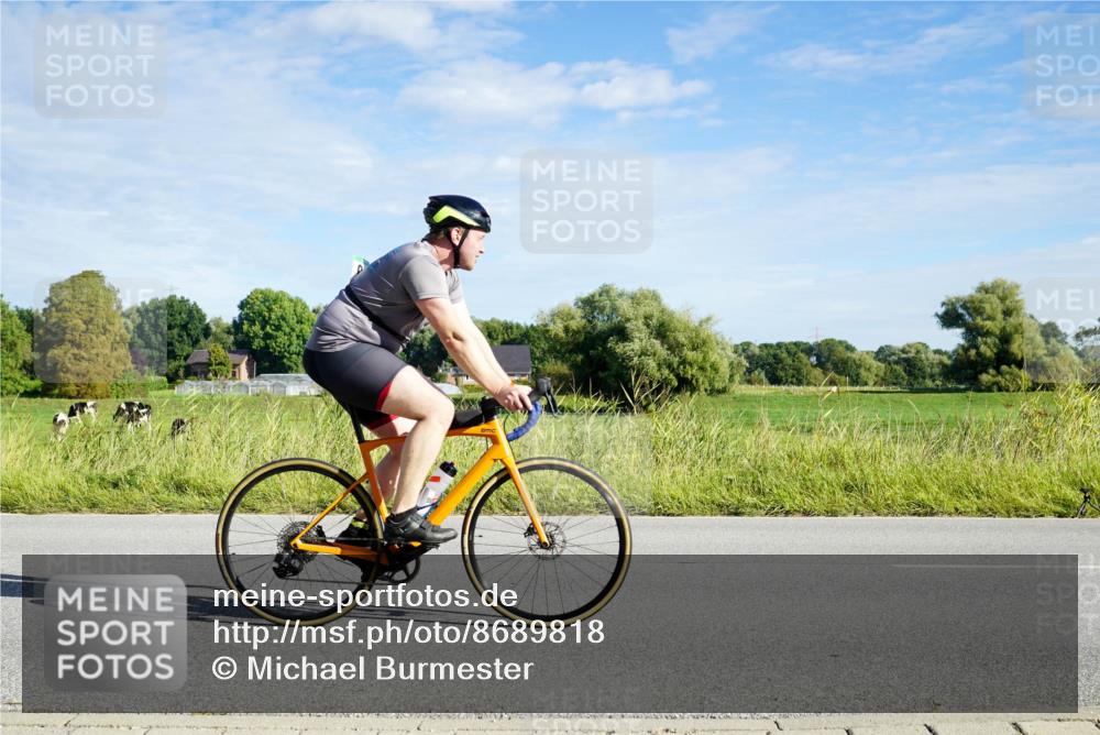 31.08.2025 - Elbe Triathlon Hamburg Michael Burmester http://msf.ph/oto/8689818 31.08.2025 09:29:21 Radfahren 357, 566, 770 meine-sportfotos.de