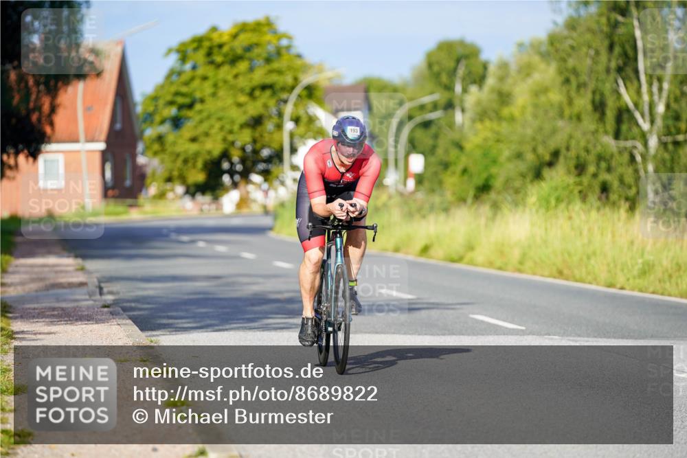 31.08.2025 - Elbe Triathlon Hamburg Michael Burmester http://msf.ph/oto/8689822 31.08.2025 08:44:29 Radfahren 192, 193 meine-sportfotos.de