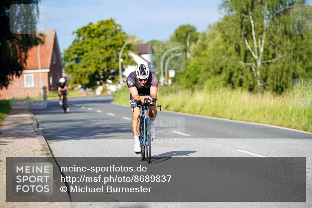31.08.2025 - Elbe Triathlon Hamburg Michael Burmester http://msf.ph/oto/8689837 31.08.2025 08:45:16 Radfahren 168, 175 meine-sportfotos.de