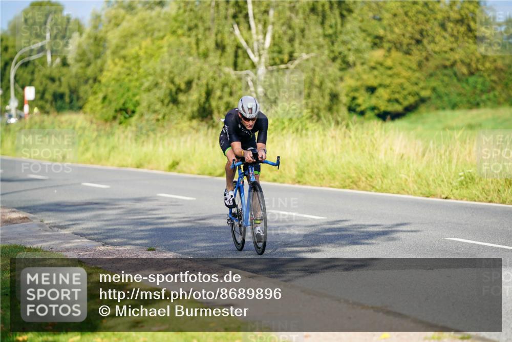 31.08.2025 - Elbe Triathlon Hamburg Michael Burmester http://msf.ph/oto/8689896 31.08.2025 08:46:35 Radfahren 233, 355 meine-sportfotos.de