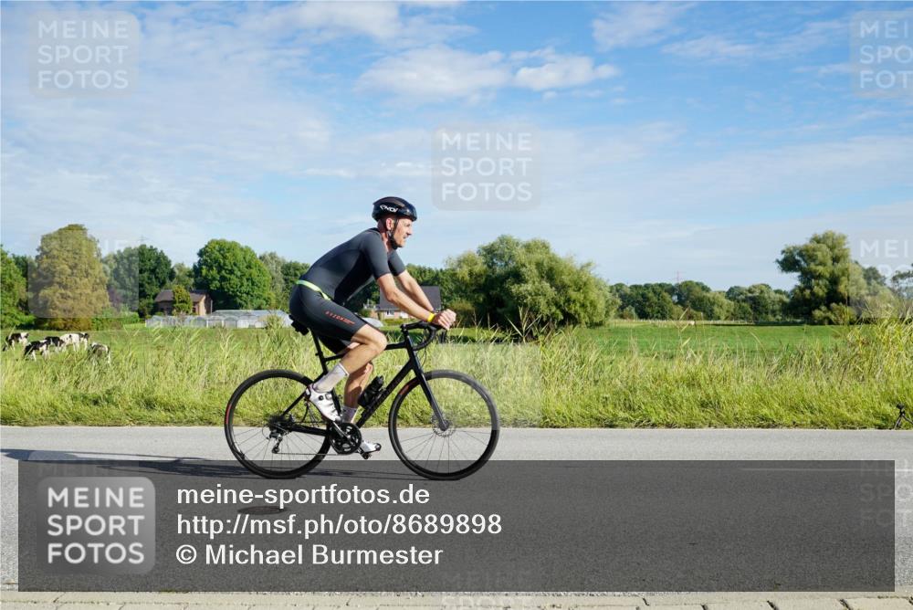 31.08.2025 - Elbe Triathlon Hamburg Michael Burmester http://msf.ph/oto/8689898 31.08.2025 09:30:46 Radfahren 192, 332, 413, 602, 669, 684, 756 meine-sportfotos.de