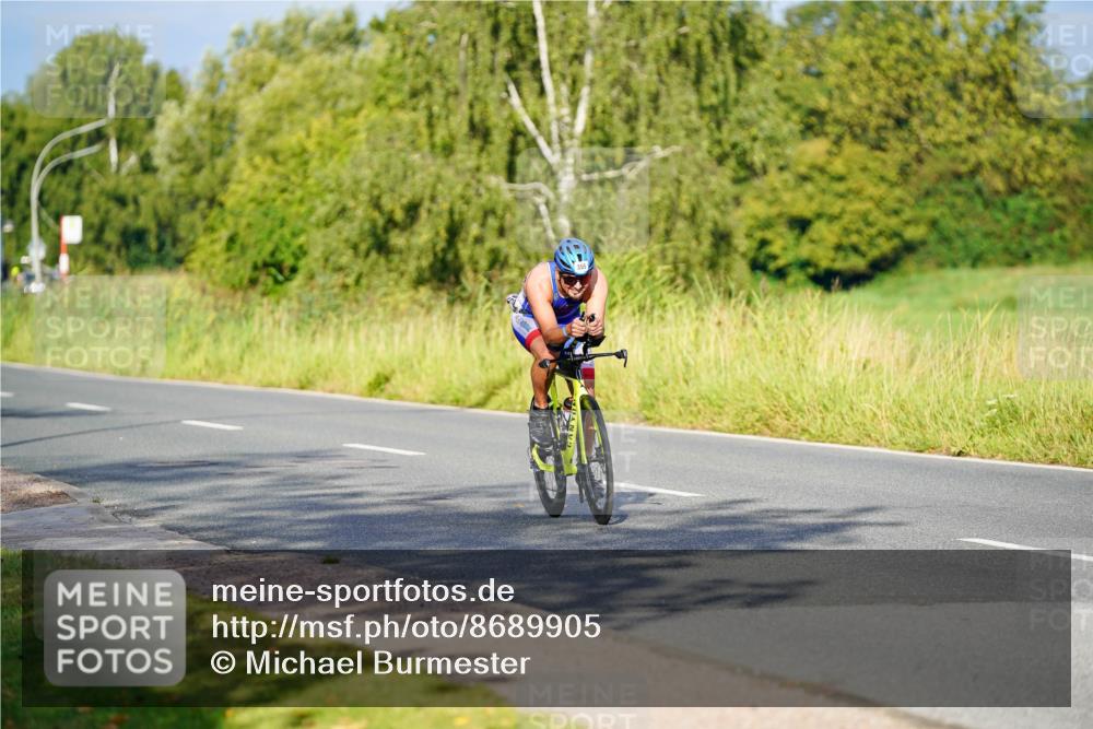 31.08.2025 - Elbe Triathlon Hamburg Michael Burmester http://msf.ph/oto/8689905 31.08.2025 08:46:40 Radfahren 233, 355 meine-sportfotos.de