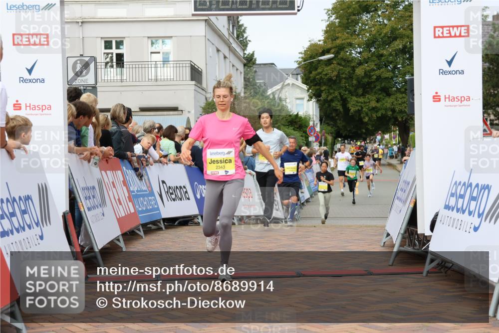 31.08.2025 - 21. Blankeneser Heldenlauf Strokosch-Dieckow http://msf.ph/oto/8689914 31.08.2025 10:27:58 Ziel 2577, 2775, 2112, 2068, 2741, 2345, 2344, 2343, 2659, 2197 meine-sportfotos.de