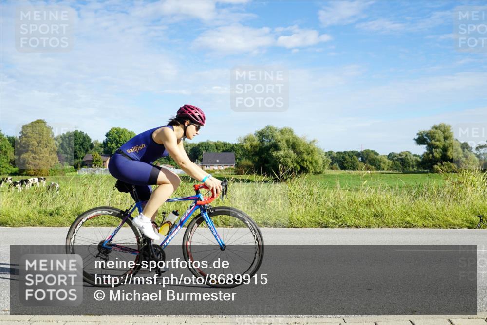31.08.2025 - Elbe Triathlon Hamburg Michael Burmester http://msf.ph/oto/8689915 31.08.2025 09:30:56 Radfahren 176, 256, 332, 378, 476, 489, 505, 737 meine-sportfotos.de