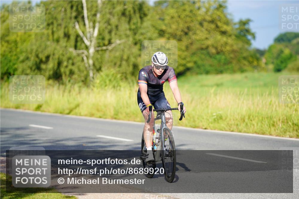 31.08.2025 - Elbe Triathlon Hamburg Michael Burmester http://msf.ph/oto/8689920 31.08.2025 08:47:15 Radfahren 184 meine-sportfotos.de