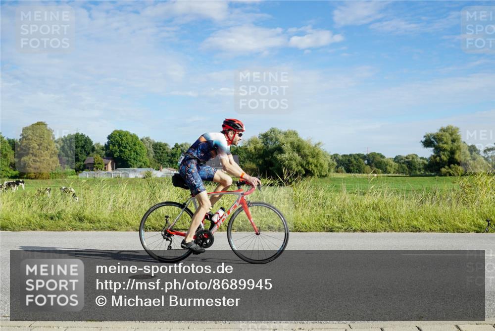 31.08.2025 - Elbe Triathlon Hamburg Michael Burmester http://msf.ph/oto/8689945 31.08.2025 09:31:32 Radfahren 369, 450, 569, 570, 609, 720 meine-sportfotos.de