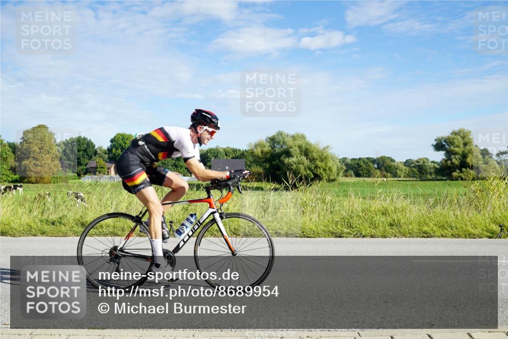 31.08.2025 - Elbe Triathlon Hamburg Michael Burmester http://msf.ph/oto/8689954 31.08.2025 09:31:47 Radfahren 291, 657, 664 meine-sportfotos.de