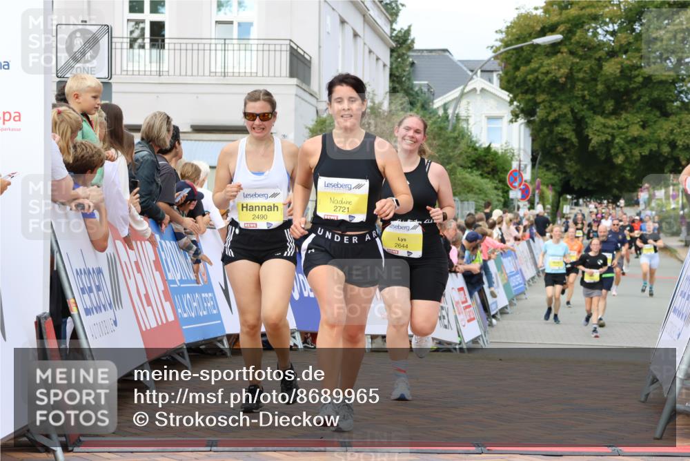 31.08.2025 - 21. Blankeneser Heldenlauf Strokosch-Dieckow http://msf.ph/oto/8689965 31.08.2025 10:32:26 Ziel 2490, 2644, 2131, 2182, 2627, 2721 meine-sportfotos.de