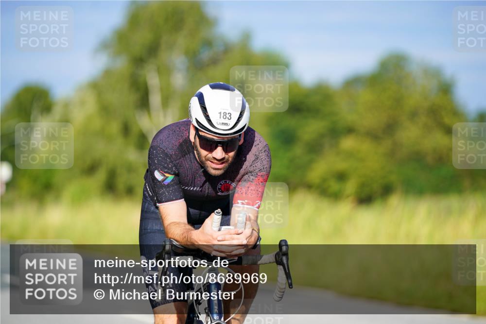 31.08.2025 - Elbe Triathlon Hamburg Michael Burmester http://msf.ph/oto/8689969 31.08.2025 08:48:28 Radfahren 183 meine-sportfotos.de