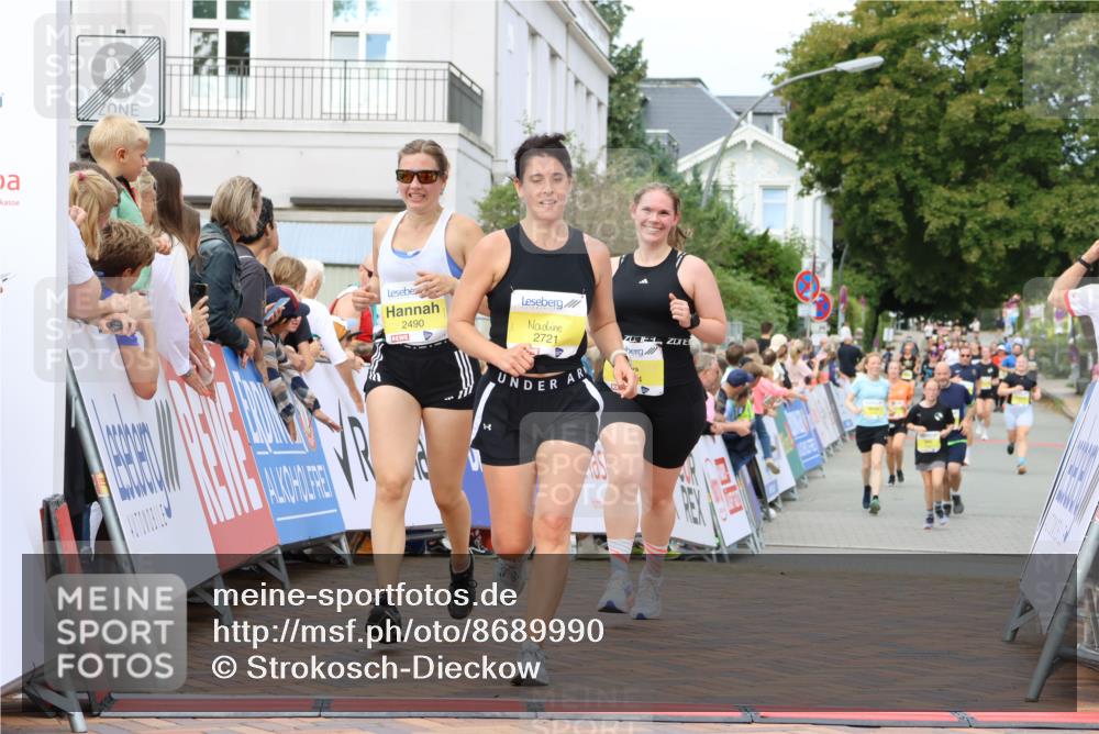 31.08.2025 - 21. Blankeneser Heldenlauf Strokosch-Dieckow http://msf.ph/oto/8689990 31.08.2025 10:32:26 Ziel 2490, 2644, 2131, 2182, 2627, 2721 meine-sportfotos.de