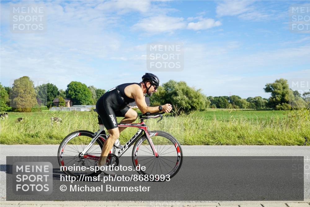 31.08.2025 - Elbe Triathlon Hamburg Michael Burmester http://msf.ph/oto/8689993 31.08.2025 09:32:20 Radfahren 284, 374, 635, 646, 717 meine-sportfotos.de