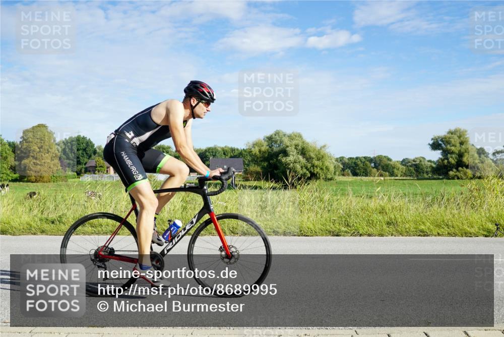 31.08.2025 - Elbe Triathlon Hamburg Michael Burmester http://msf.ph/oto/8689995 31.08.2025 09:32:28 Radfahren 253, 315, 392 meine-sportfotos.de
