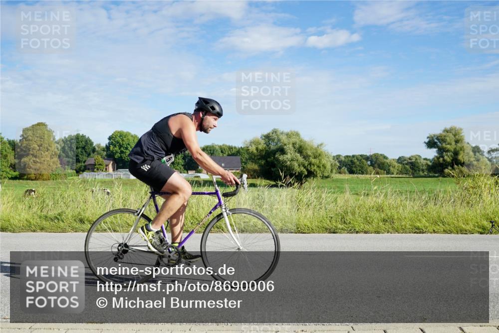 31.08.2025 - Elbe Triathlon Hamburg Michael Burmester http://msf.ph/oto/8690006 31.08.2025 09:32:43 Radfahren 577, 709, 713 meine-sportfotos.de