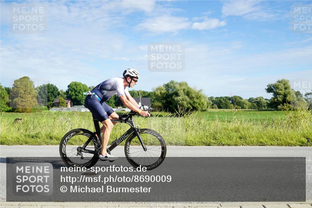 31.08.2025 - Elbe Triathlon Hamburg Michael Burmester http://msf.ph/oto/8690009 31.08.2025 09:32:46 Radfahren 577, 709, 713 meine-sportfotos.de
