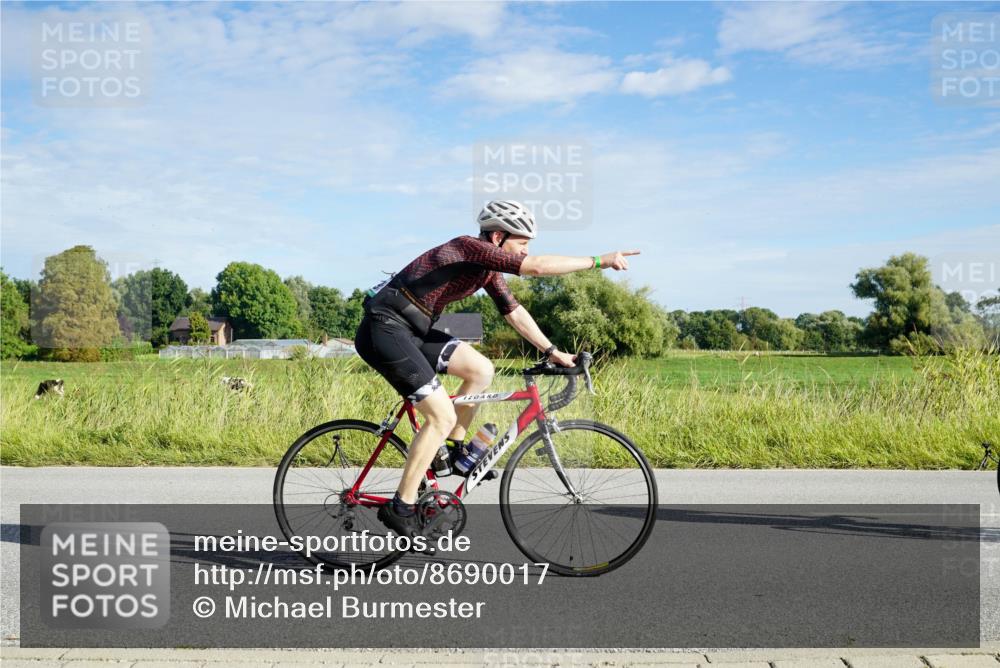 31.08.2025 - Elbe Triathlon Hamburg Michael Burmester http://msf.ph/oto/8690017 31.08.2025 09:33:02 Radfahren 184, 381, 495, 502 meine-sportfotos.de