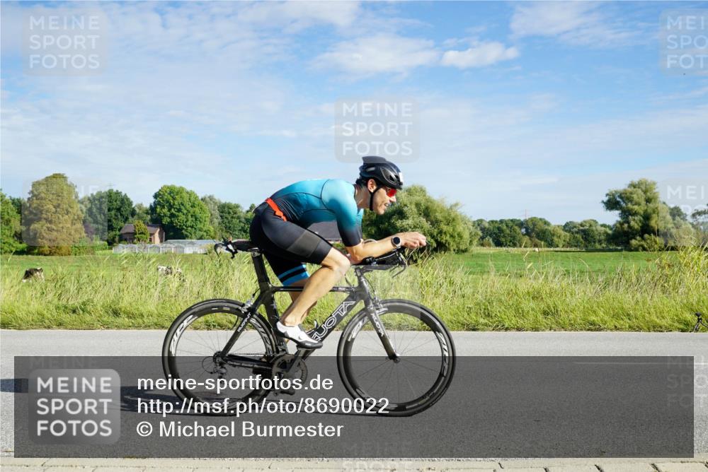 31.08.2025 - Elbe Triathlon Hamburg Michael Burmester http://msf.ph/oto/8690022 31.08.2025 09:33:07 Radfahren 381 meine-sportfotos.de