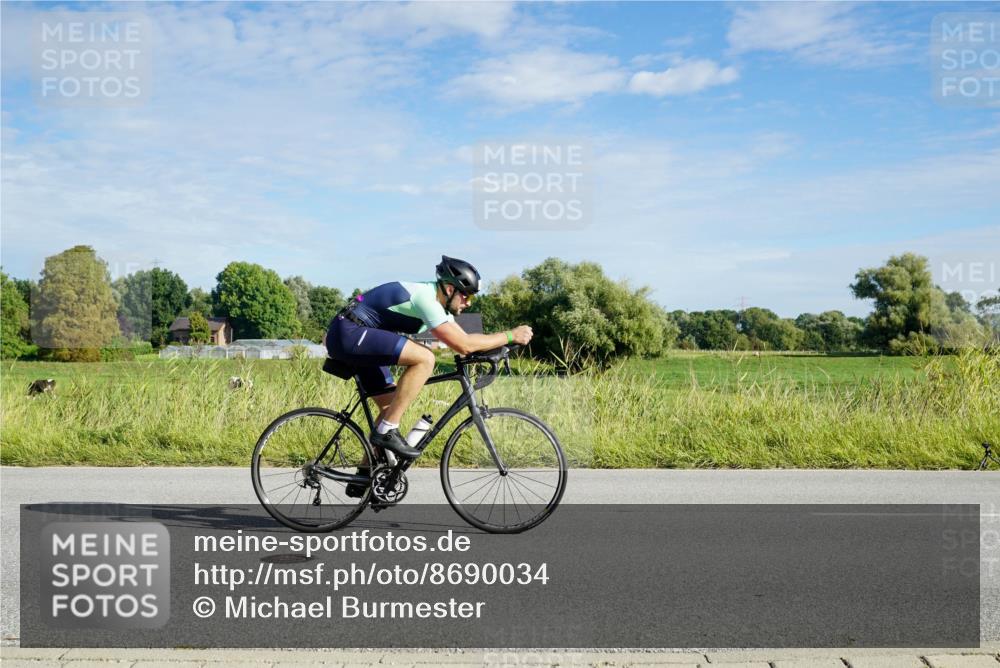 31.08.2025 - Elbe Triathlon Hamburg Michael Burmester http://msf.ph/oto/8690034 31.08.2025 09:33:19 Radfahren 214, 287, 407, 493, 526, 531, 618, 729, 731, 742, 754 meine-sportfotos.de