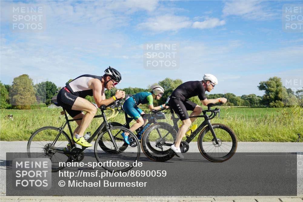 31.08.2025 - Elbe Triathlon Hamburg Michael Burmester http://msf.ph/oto/8690059 31.08.2025 09:33:33 Radfahren 283, 314, 330, 340, 439, 464, 504, 547, 589, 636, 694, 726 meine-sportfotos.de