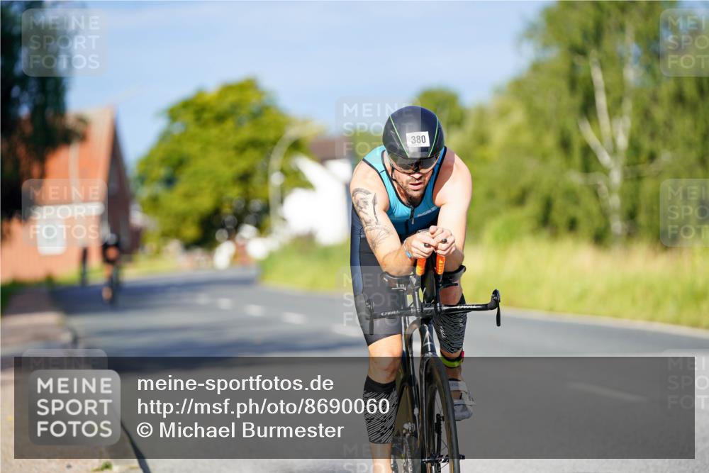 31.08.2025 - Elbe Triathlon Hamburg Michael Burmester http://msf.ph/oto/8690060 31.08.2025 08:50:19 Radfahren 190, 205, 380 meine-sportfotos.de