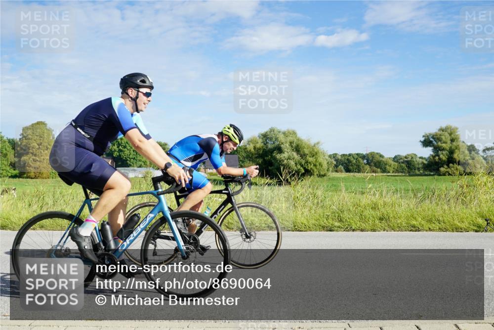 31.08.2025 - Elbe Triathlon Hamburg Michael Burmester http://msf.ph/oto/8690064 31.08.2025 09:33:39 Radfahren 173, 330, 439, 494, 504, 589 meine-sportfotos.de