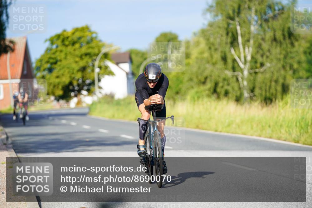 31.08.2025 - Elbe Triathlon Hamburg Michael Burmester http://msf.ph/oto/8690070 31.08.2025 08:50:23 Radfahren 186, 190, 223 meine-sportfotos.de