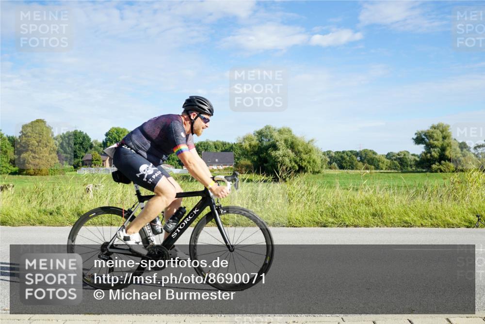 31.08.2025 - Elbe Triathlon Hamburg Michael Burmester http://msf.ph/oto/8690071 31.08.2025 09:33:44 Radfahren 173, 494, 655 meine-sportfotos.de