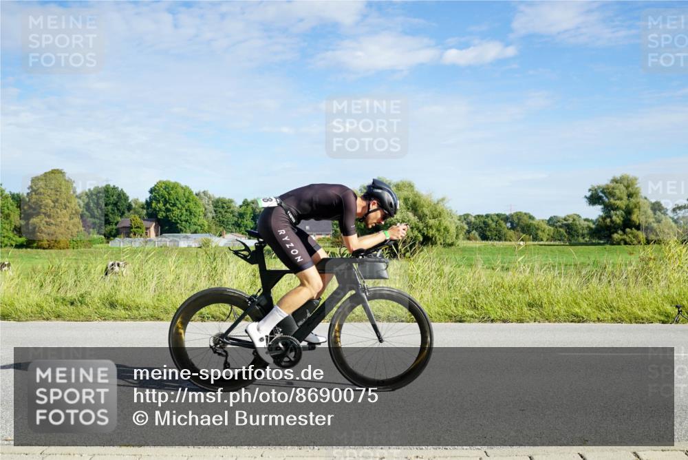 31.08.2025 - Elbe Triathlon Hamburg Michael Burmester http://msf.ph/oto/8690075 31.08.2025 09:33:51 Radfahren 458, 655 meine-sportfotos.de