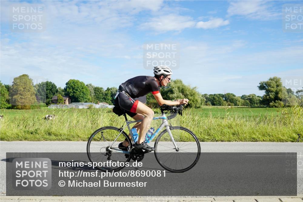 31.08.2025 - Elbe Triathlon Hamburg Michael Burmester http://msf.ph/oto/8690081 31.08.2025 09:34:03 Radfahren 319, 367, 416, 480, 515, 516, 545, 682, 696 meine-sportfotos.de