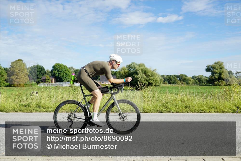 31.08.2025 - Elbe Triathlon Hamburg Michael Burmester http://msf.ph/oto/8690092 31.08.2025 09:34:09 Radfahren 319, 416, 515, 710 meine-sportfotos.de