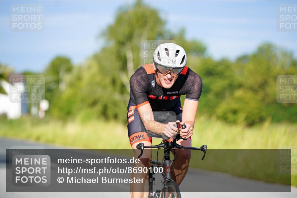 31.08.2025 - Elbe Triathlon Hamburg Michael Burmester http://msf.ph/oto/8690100 31.08.2025 08:50:36 Radfahren 214 meine-sportfotos.de
