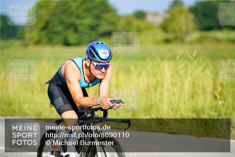 31.08.2025 - Elbe Triathlon Hamburg Michael Burmester http://msf.ph/oto/8690110 31.08.2025 08:51:09 Radfahren 382 meine-sportfotos.de