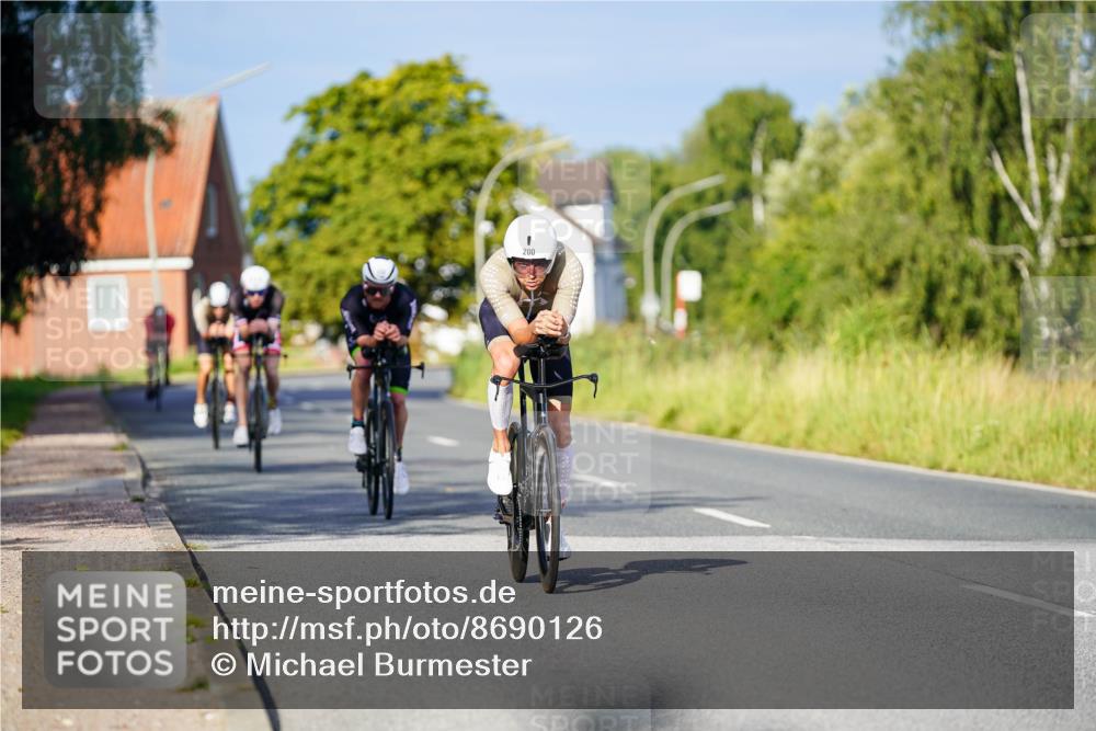 31.08.2025 - Elbe Triathlon Hamburg Michael Burmester http://msf.ph/oto/8690126 31.08.2025 08:51:43 Radfahren 200, 209, 232, 238, 332 meine-sportfotos.de