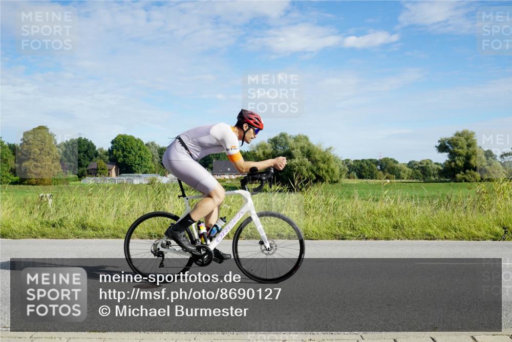 31.08.2025 - Elbe Triathlon Hamburg Michael Burmester http://msf.ph/oto/8690127 31.08.2025 09:34:57 Radfahren 264, 422, 428, 440, 537, 568, 606, 727 meine-sportfotos.de