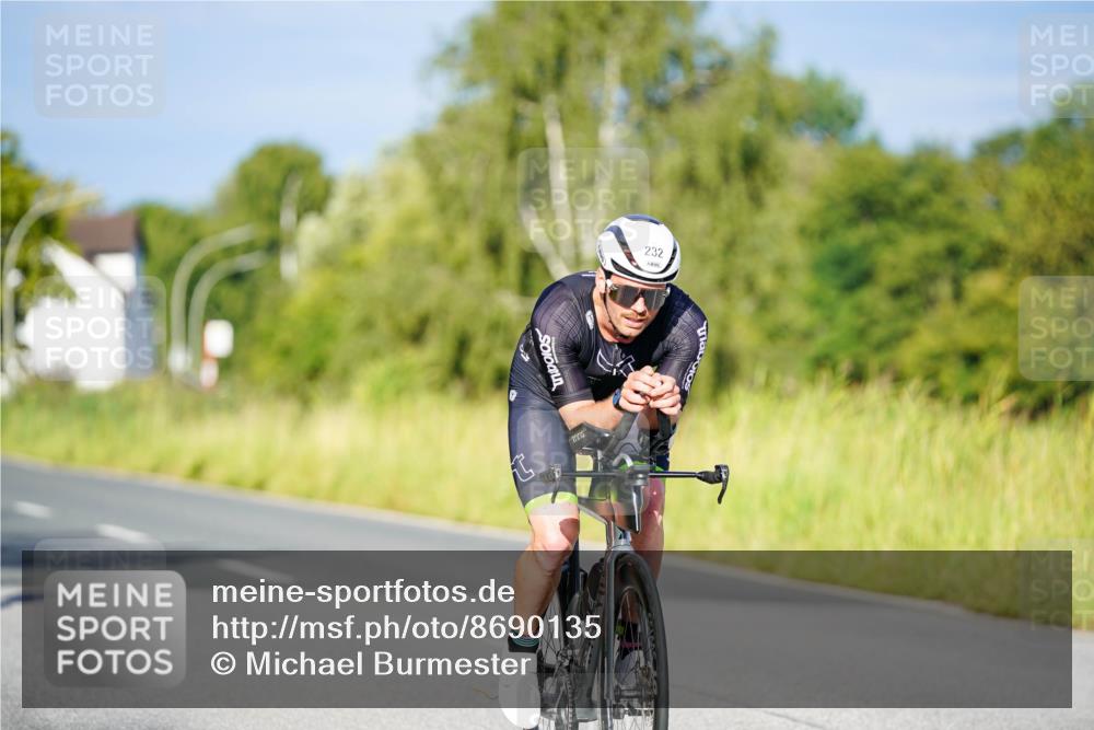 31.08.2025 - Elbe Triathlon Hamburg Michael Burmester http://msf.ph/oto/8690135 31.08.2025 08:51:44 Radfahren 200, 209, 232, 238, 332 meine-sportfotos.de