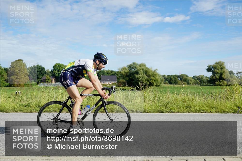 31.08.2025 - Elbe Triathlon Hamburg Michael Burmester http://msf.ph/oto/8690142 31.08.2025 09:35:09 Radfahren 250, 425, 446, 447, 532, 730, 766 meine-sportfotos.de