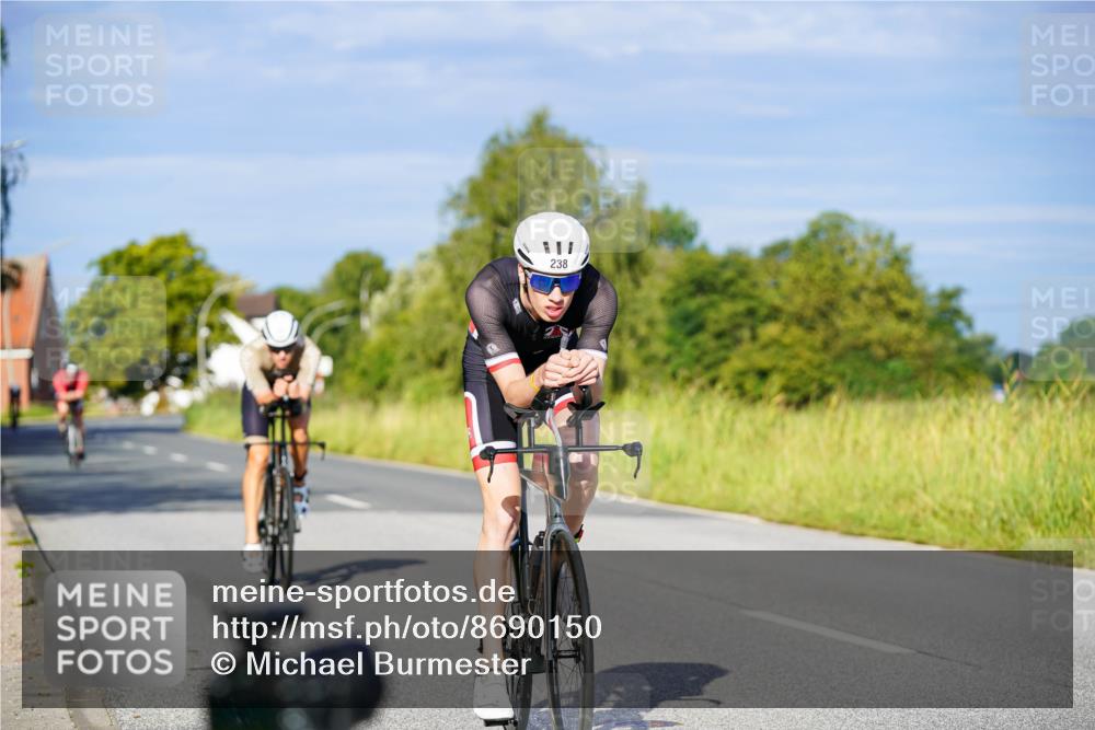 31.08.2025 - Elbe Triathlon Hamburg Michael Burmester http://msf.ph/oto/8690150 31.08.2025 08:51:46 Radfahren 200, 209, 232, 238, 332 meine-sportfotos.de