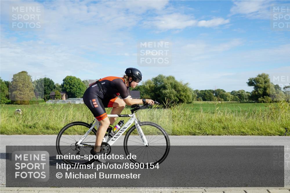 31.08.2025 - Elbe Triathlon Hamburg Michael Burmester http://msf.ph/oto/8690154 31.08.2025 09:35:25 Radfahren 272, 276, 412, 468, 492, 593, 595, 658, 764, 778 meine-sportfotos.de