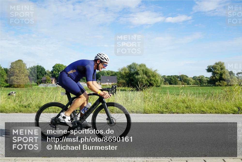 31.08.2025 - Elbe Triathlon Hamburg Michael Burmester http://msf.ph/oto/8690161 31.08.2025 09:35:28 Radfahren 272, 276, 412, 468, 492, 595, 603, 658, 764, 778 meine-sportfotos.de