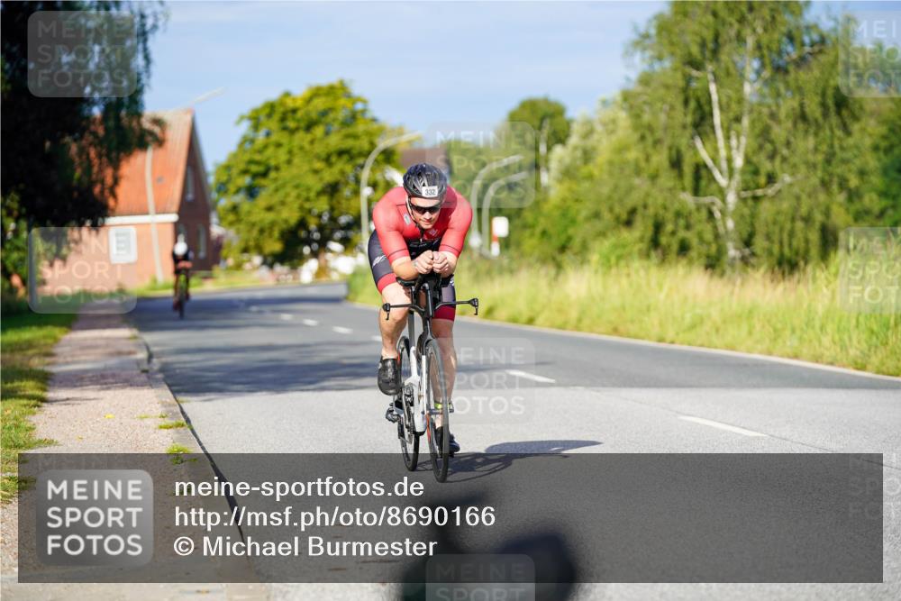 31.08.2025 - Elbe Triathlon Hamburg Michael Burmester http://msf.ph/oto/8690166 31.08.2025 08:51:49 Radfahren 209, 238, 332, 364 meine-sportfotos.de