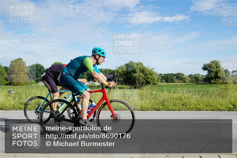 31.08.2025 - Elbe Triathlon Hamburg Michael Burmester http://msf.ph/oto/8690176 31.08.2025 09:35:40 Radfahren 222, 275, 614, 656, 693 meine-sportfotos.de